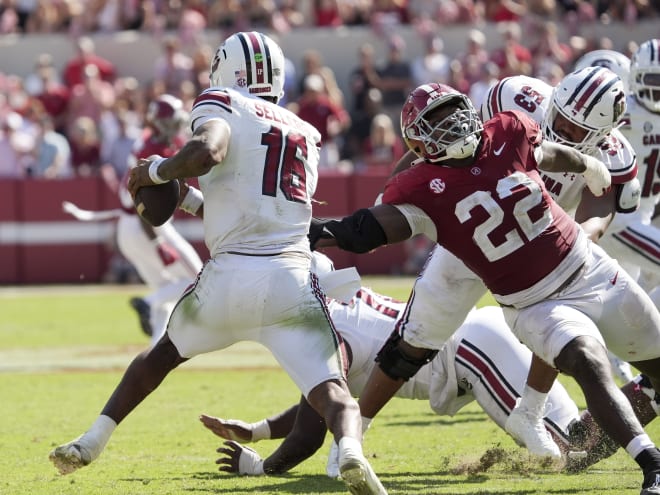 Alabama’s run defense struggles against balanced South Carolina attack