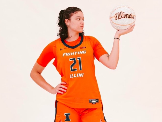 Commit:  Illini WBB lands top 60 forward Manuella Alves