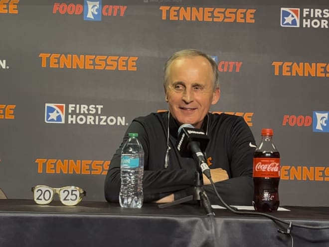 WATCH: Rick Barnes, Tennessee players react to final win before SEC play