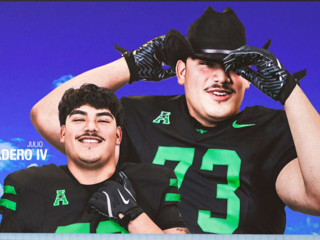 Navarro College OL Julio Madero IV commits to North Texas