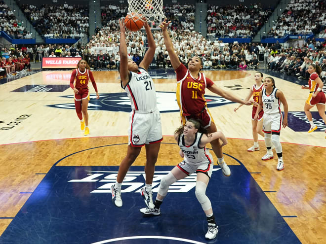 No. 7 UConn Women’s Hoops ends 2024 with defensive-minded win over Friars