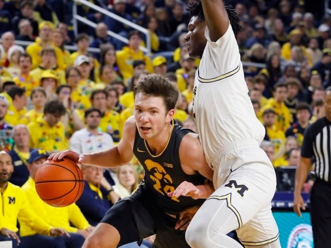 No. 23 Michigan 85, Iowa 83: Fight Falls Short