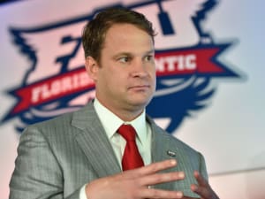 Three-point stance: Farrell weighs in on Lane Kiffin lawsuit