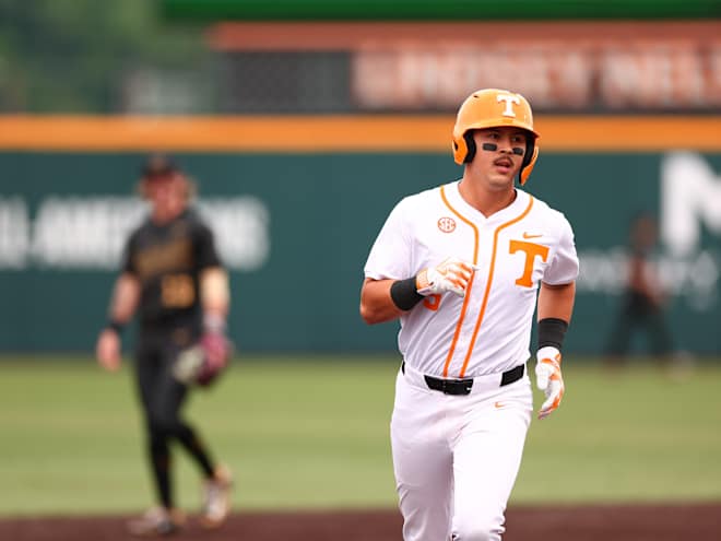 Tennessee baseball's offense can't keep up with Vanderbilt's, series evened