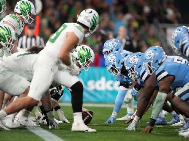 Tar Heels Football Inside an MLB Ballpark? Here's Their History...