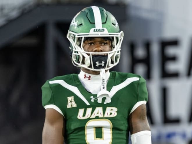 UAB transfer wide receiver signs with Arkansas