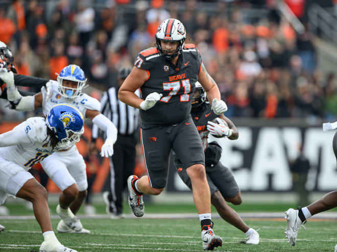 Oregon State OL Gerad Christian-Lichtenhan Named Pac-12 Top OL