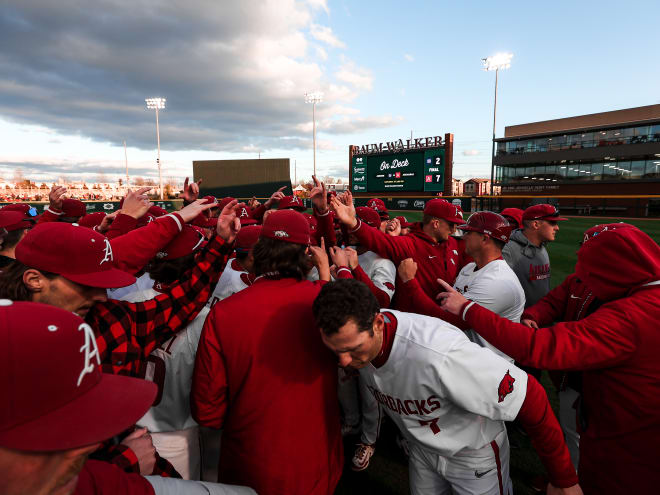 Gamecocks allow eight in first inning, lose 12-3 at Arkansas