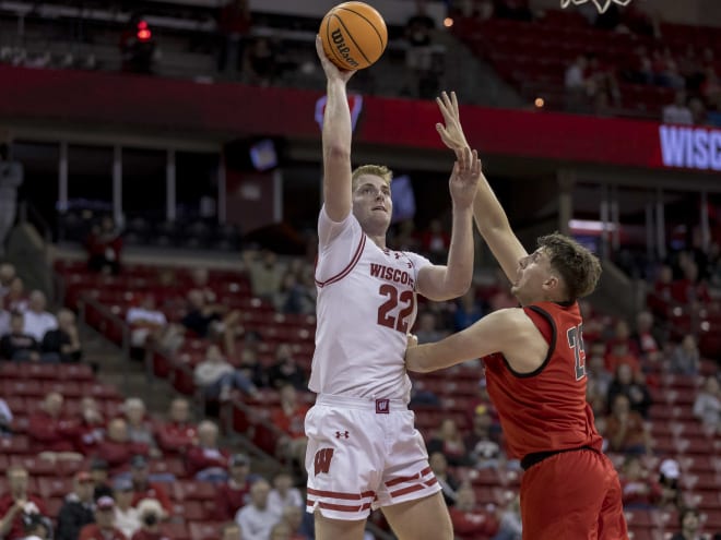 Preview: Wisconsin Basketball Opens its Season Tonight against Holy Cross