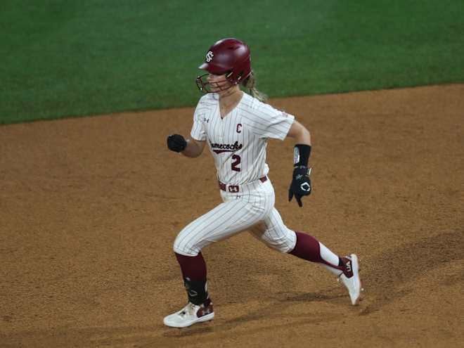 South Carolina softball breaks through late to reach regional final