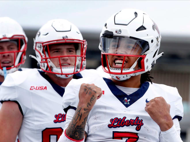 Colorado lands key transfer QB commitment from Liberty's Kaidon Salter