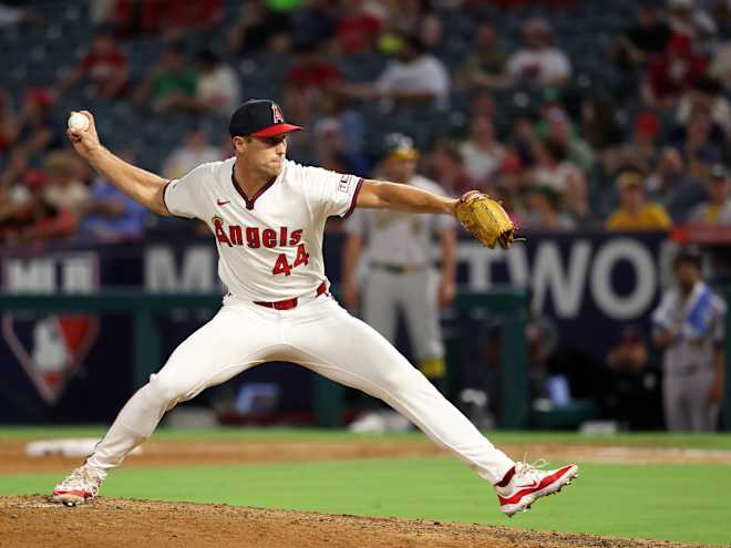 Former Tennessee baseball star pitcher undergoes MLB season-ending surgery