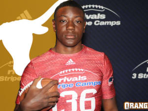 VIDEO: Analysis on Byron Hobbs commitment to Texas