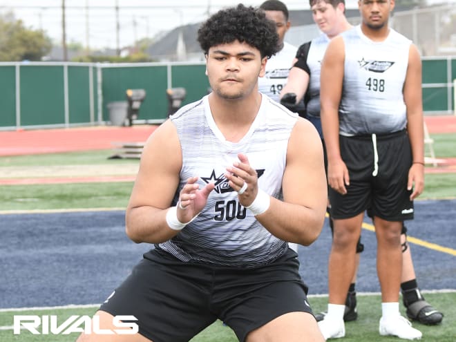 Five-star OT Douglas Utu flips to Oregon