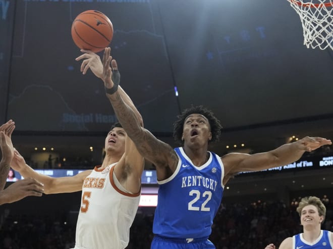 QUICK TAKES: Texas 82, UK 78