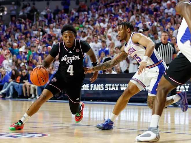 Deluge of 3's buries Aggies at Florida