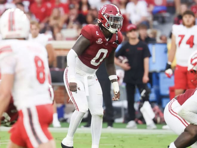 Alabama LB Deontae Lawson leaves Oklahoma game with leg injury