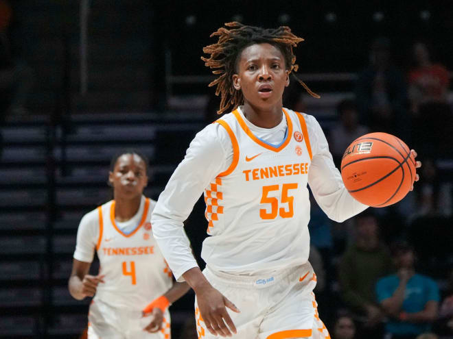 Lady Vols bounce back with dominating win over Arkansas on the road