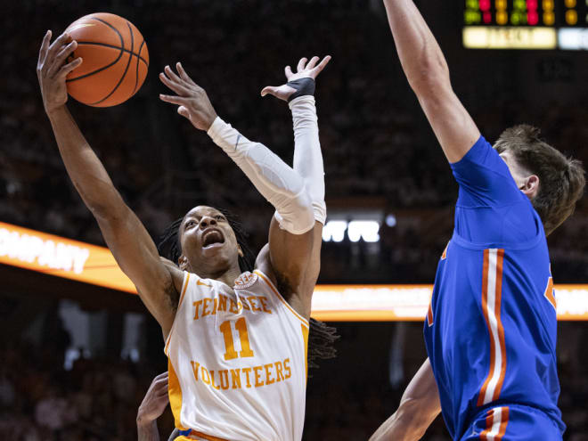 Short-handed Vols topple No. 5 Florida