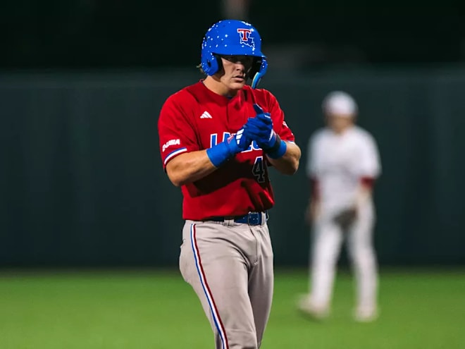 Diamond Dogs fall to Gamecocks to open tournament play