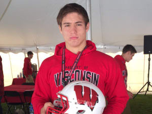 In-state linebacker Leo Chenal is first for Badgers in 2019 class