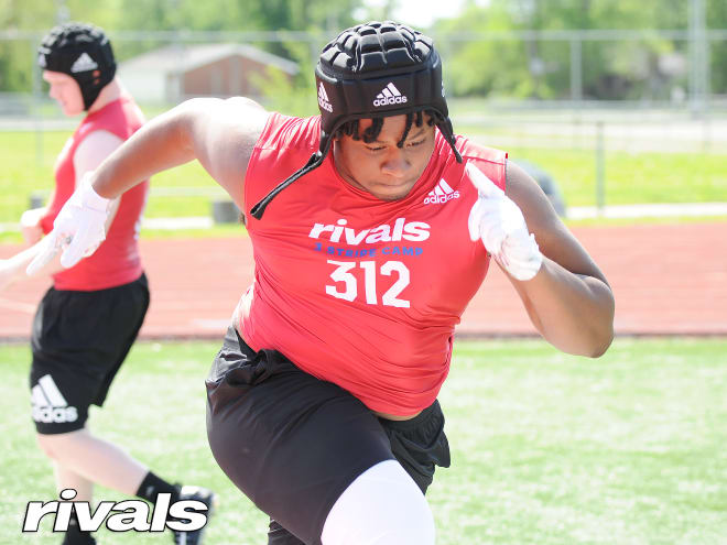 Rivals250 DT Walker after UK official: "They're building something special"