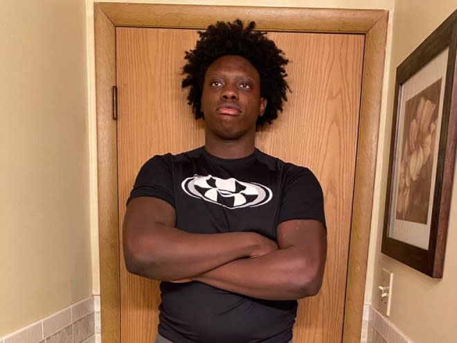 2026 OL Roseby Lubintus puts Syracuse in top 3 following visit