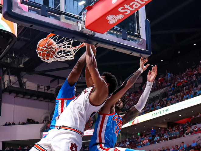 Double double-doubles from Auburn’s bigs