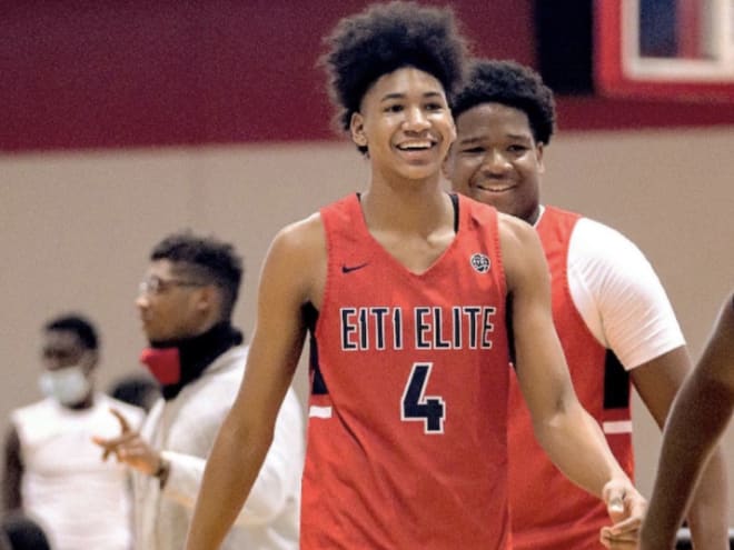 USF, Florida in frequent contact with Dillon Mitchell