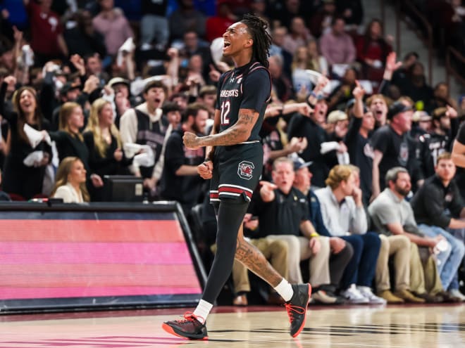 South Carolina men's basketball's Zachary Davis to enter transfer portal