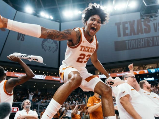 Texas MBB Orange/White Scrimmage: Dillon Mitchell + others show out