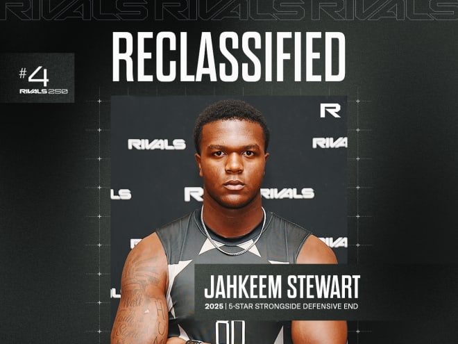 Five-star DL Jahkeem Stewart reclassifies to 2025 cycle