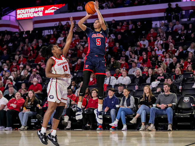 Lady Raiders Add SEC Experienced Forward Snudda Collins