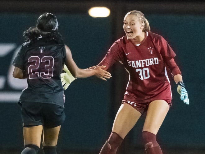 Recap: No. 3 Stanford WSOC defeats No. 2 Arkansas; Irish next