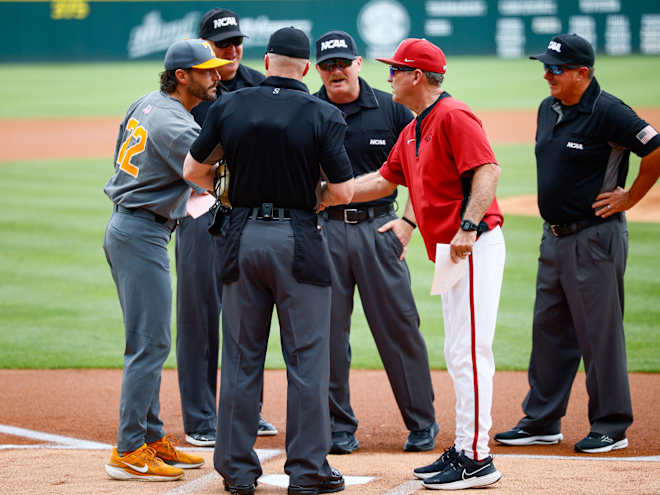 How to Watch, BetSaracen Odds: Arkansas vs. Tennessee (Fay. Super Regional)