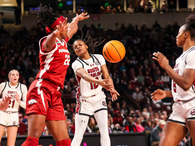 South Carolina WBB blows out Arkansas 95-55 behind Fulwiley, Edwards