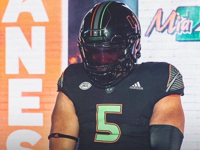 The 2025 Class: No. 1 ranked center SJ Alofaituli signs with Miami