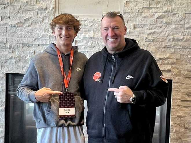 Four-star QB Weston Nielsen recently visited Illinois
