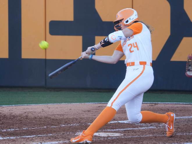 Tennessee softball passes first test of NCAA Tournament with flying colors
