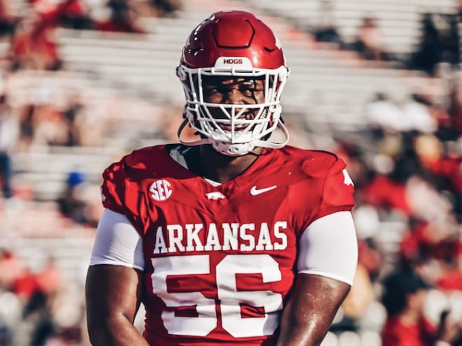 Arkansas offensive lineman to enter transfer portal