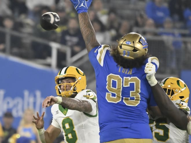 UCLA defense looks inward as team nears early crossroads