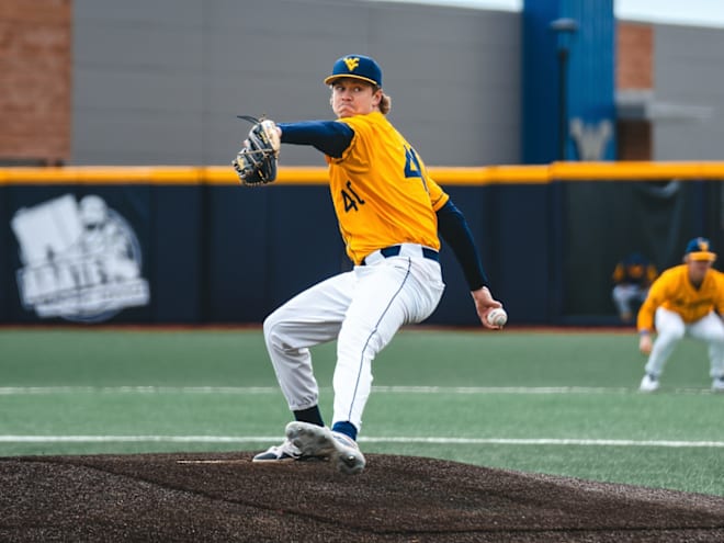 Arizona scores six in the 8th to win series over West Virginia on Sunday