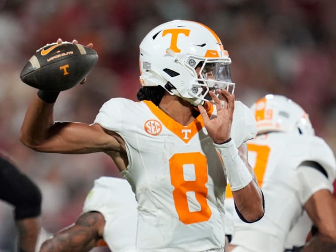 Arkansas vs Tennessee: Star comparison, PFF grades, season stats