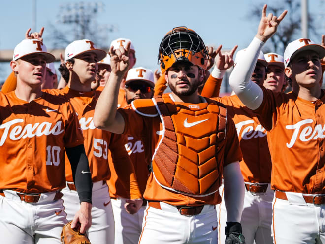 Rounding the Bases - Texas Baseball Weekend Recap