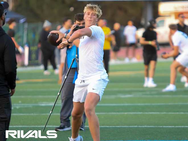 QB Bryson Beaver takes Oregon official visit, will talk to others