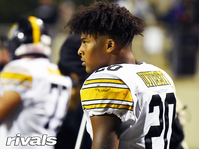 No. 3 OLB in 2023 class checks off all the boxes for Florida