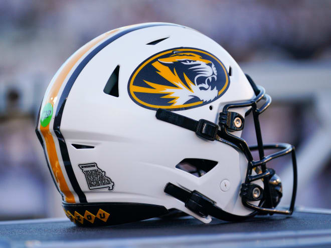 Class of 2025 three-star safety Dyllon Williams backs off Mizzou commitment