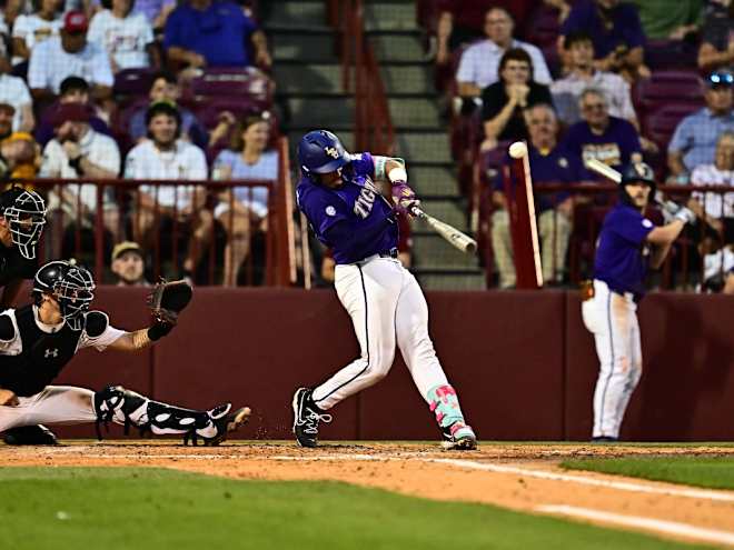 LSU Baseball evens the series with 8-1 win over South Carolina