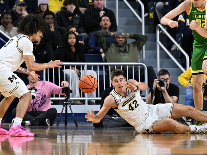 Three takeaways: Will Tschetter thrives off bench, Michigan defeats Oregon