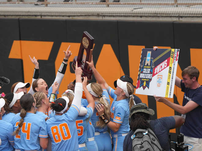 Tennessee softball signs two-way transfer star before season even ends